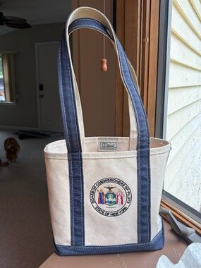 Vintage L.L. Bean Boat and Tote Canvas Bag White Blue New York Pilots Small/Med